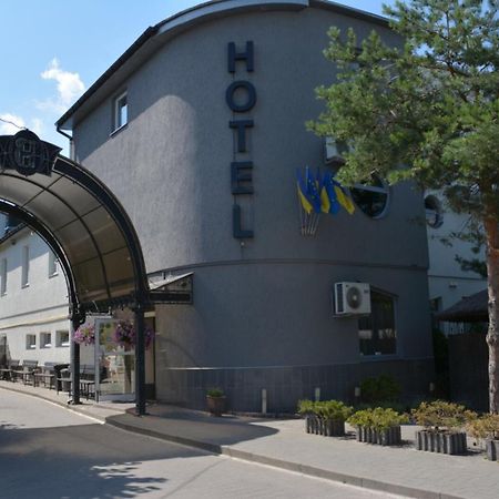 Hotel Galaktika Vynnyky Exterior photo